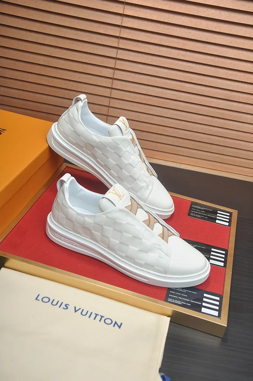 Men's shoes💰460💶【LOUIS VUITTON】Same model from LV.Louis Vuitton official website [satisfied] original single hot model LV original factory cowhide material👑1:1 original plate sheepskin lining, body accessories one to one mold opening💪 counter quality 🙏 Dear friends, if you still worry about wearing matching shoes💋, then these shoes are your best choice🎁🎁! 38-45 (45 is custom-made and cannot be returned or exchanged)